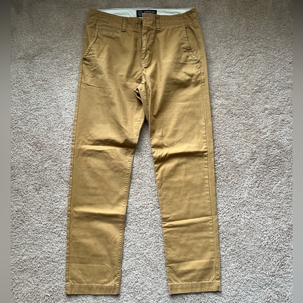 American Eagle Men’s Khaki pants